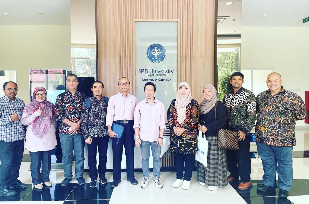 BENCHMARKING PENGUATAN RISET DAN PENGEMBANGAN PUSAT UNGGULAN IPTEK  (PUI) DAN SAINS TEKNO PARK (STP) SERTA PENINGKATAN KERJA SAMA, RELEVANSI  DAN KOMERSIALISASI HASIL RISET